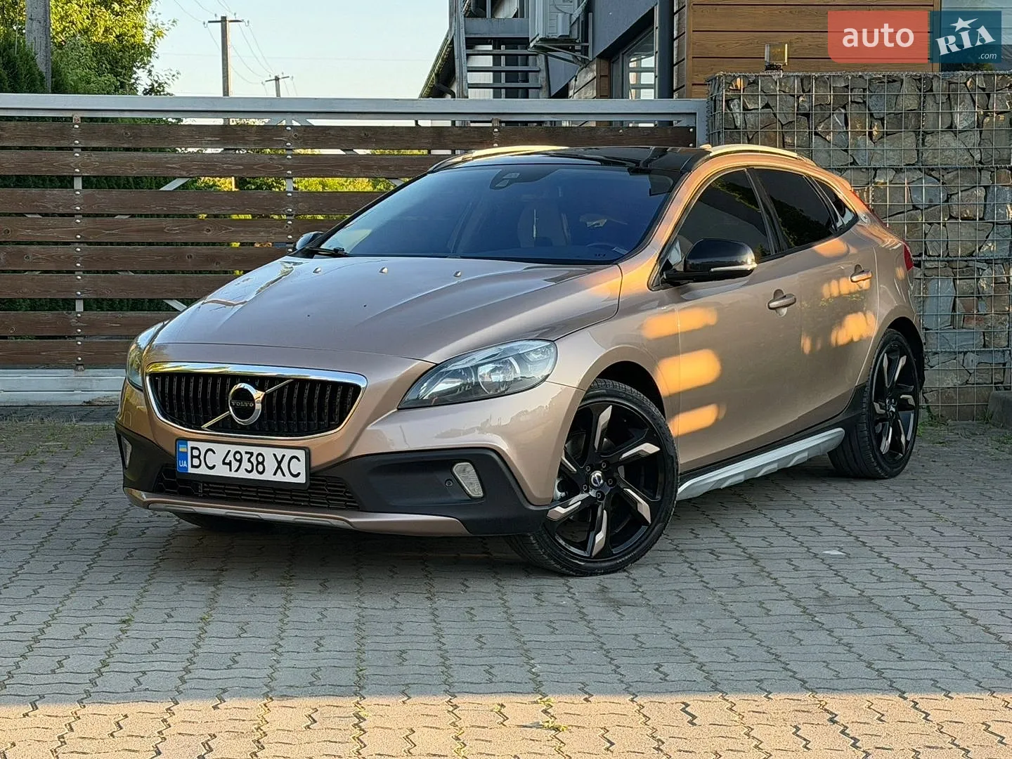 Volvo V40, 2013