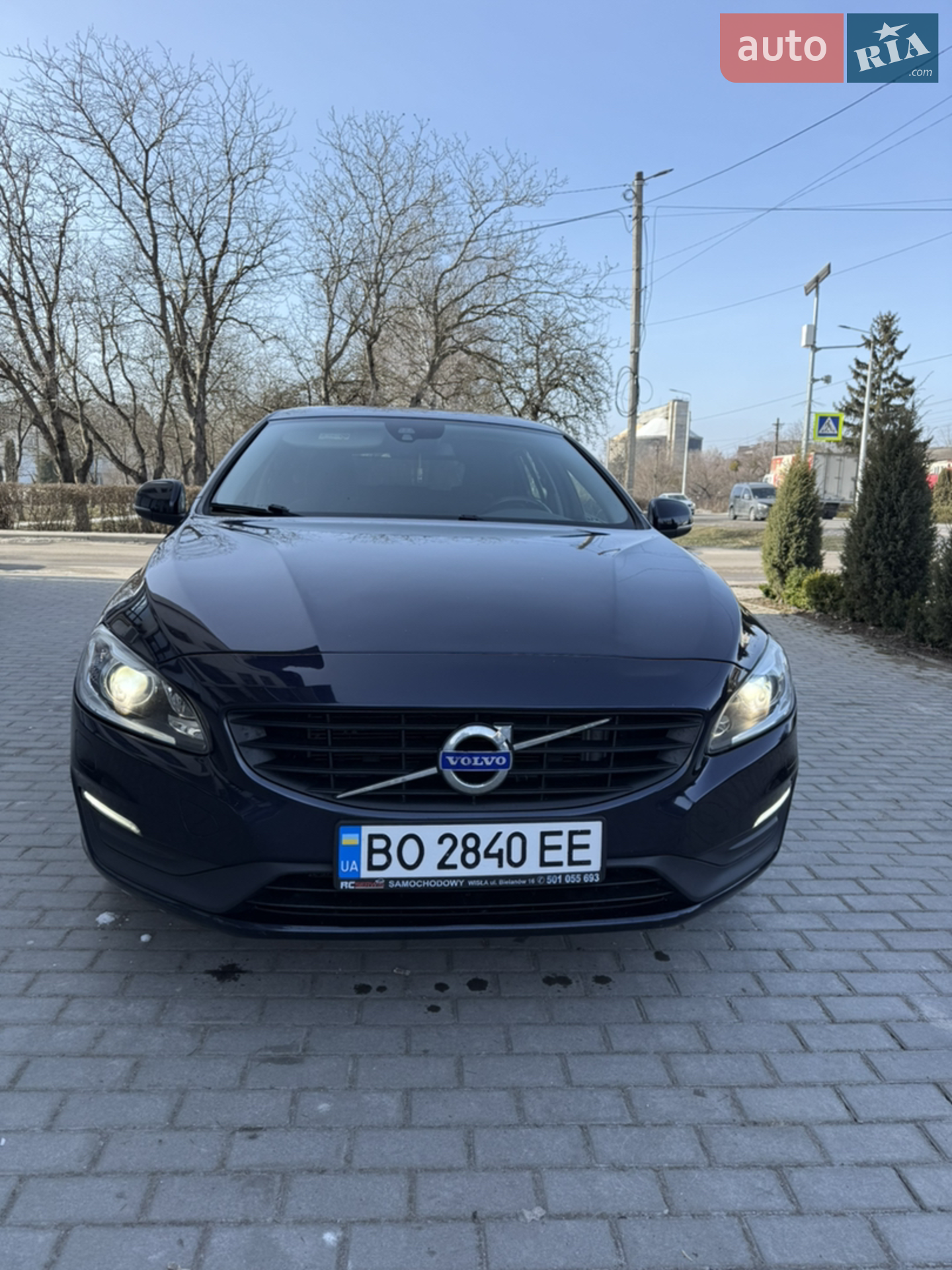 Volvo V60 2016 — 1