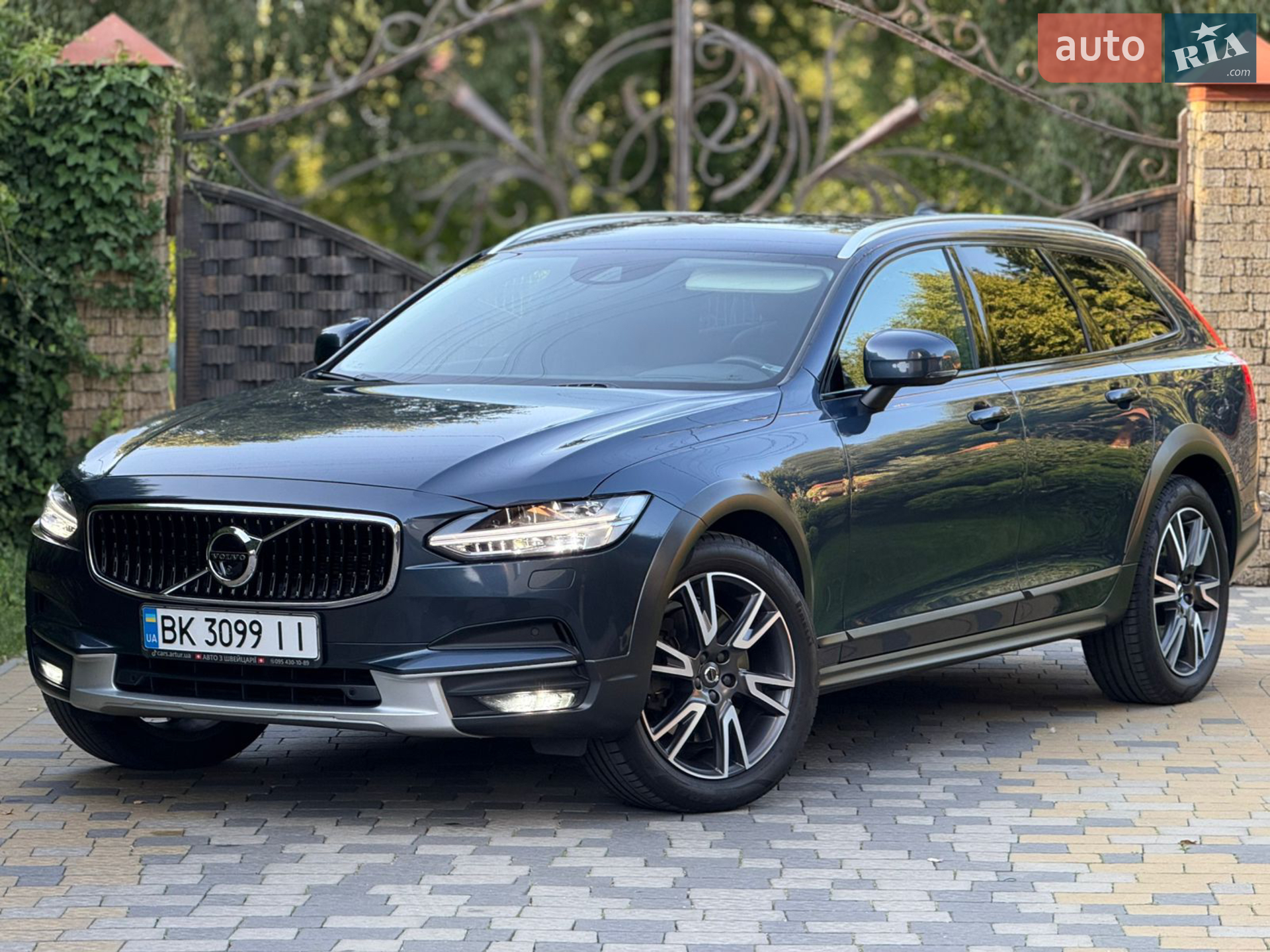 Volvo V90 Cross Country, 2018