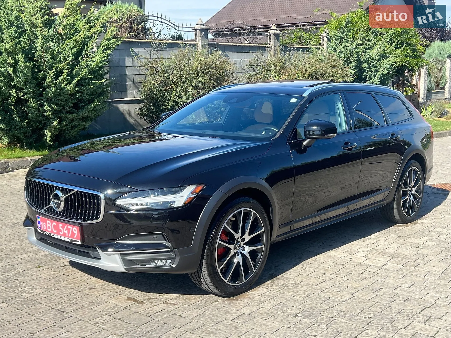Volvo V90 Cross Country, 2017