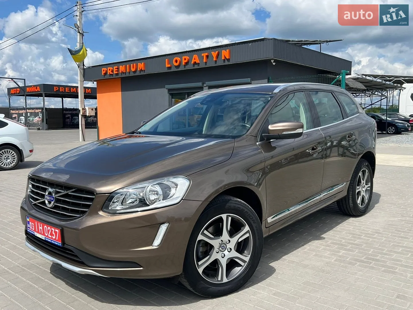Volvo XC60, 2015