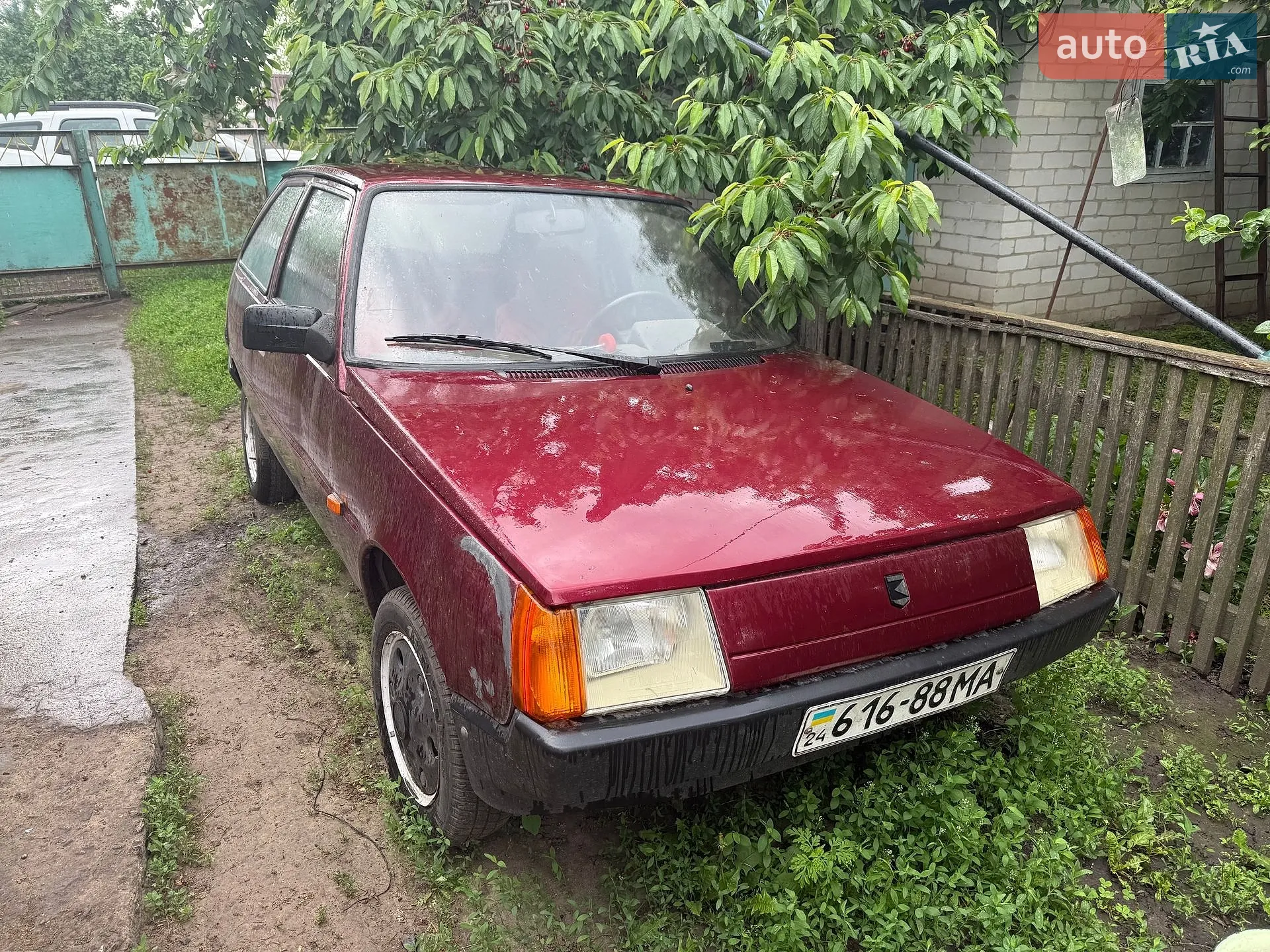 ЗАЗ 1102 Таврия-Нова, 1998