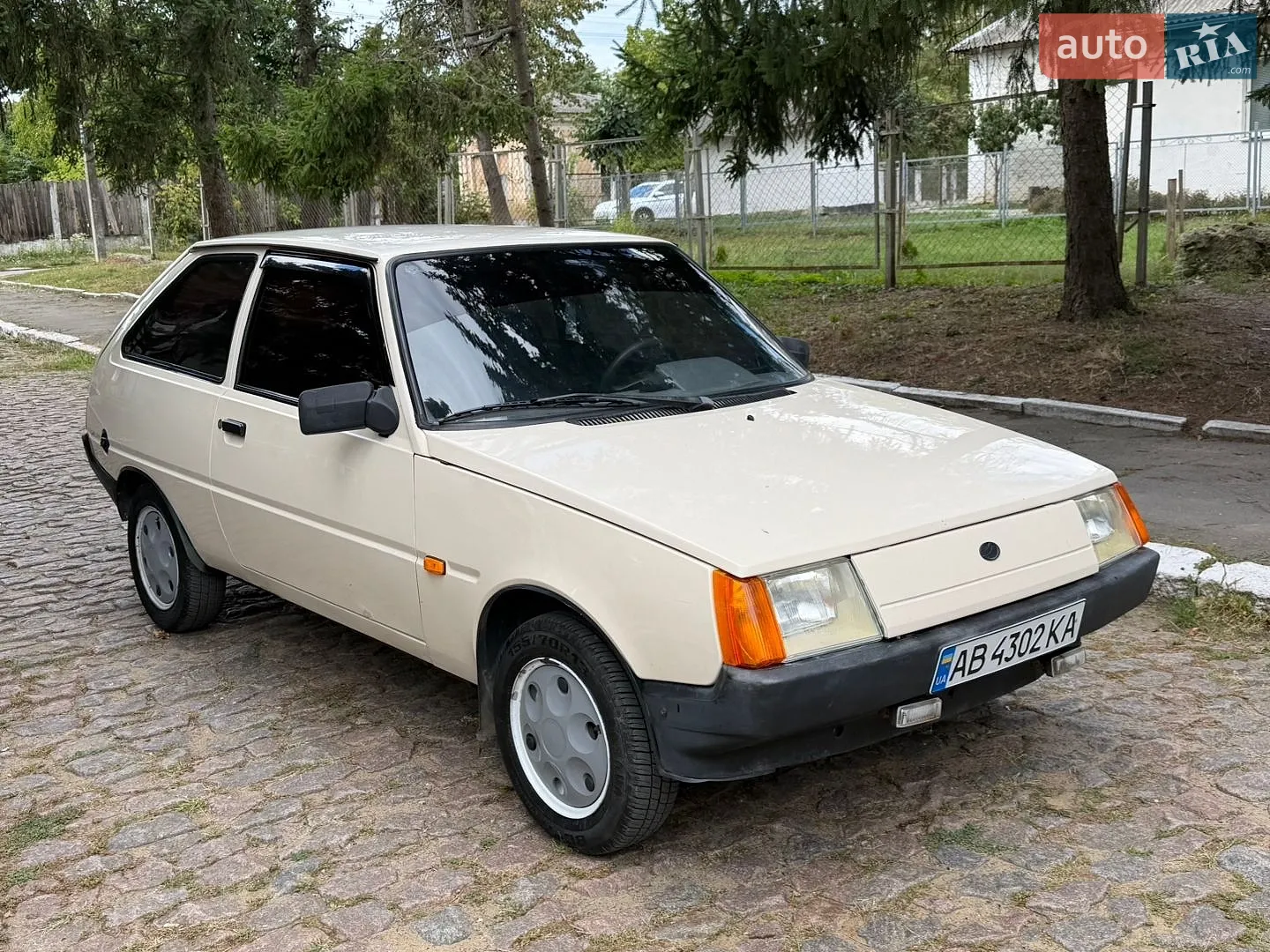 ЗАЗ 1102 Таврия-Нова, 2003