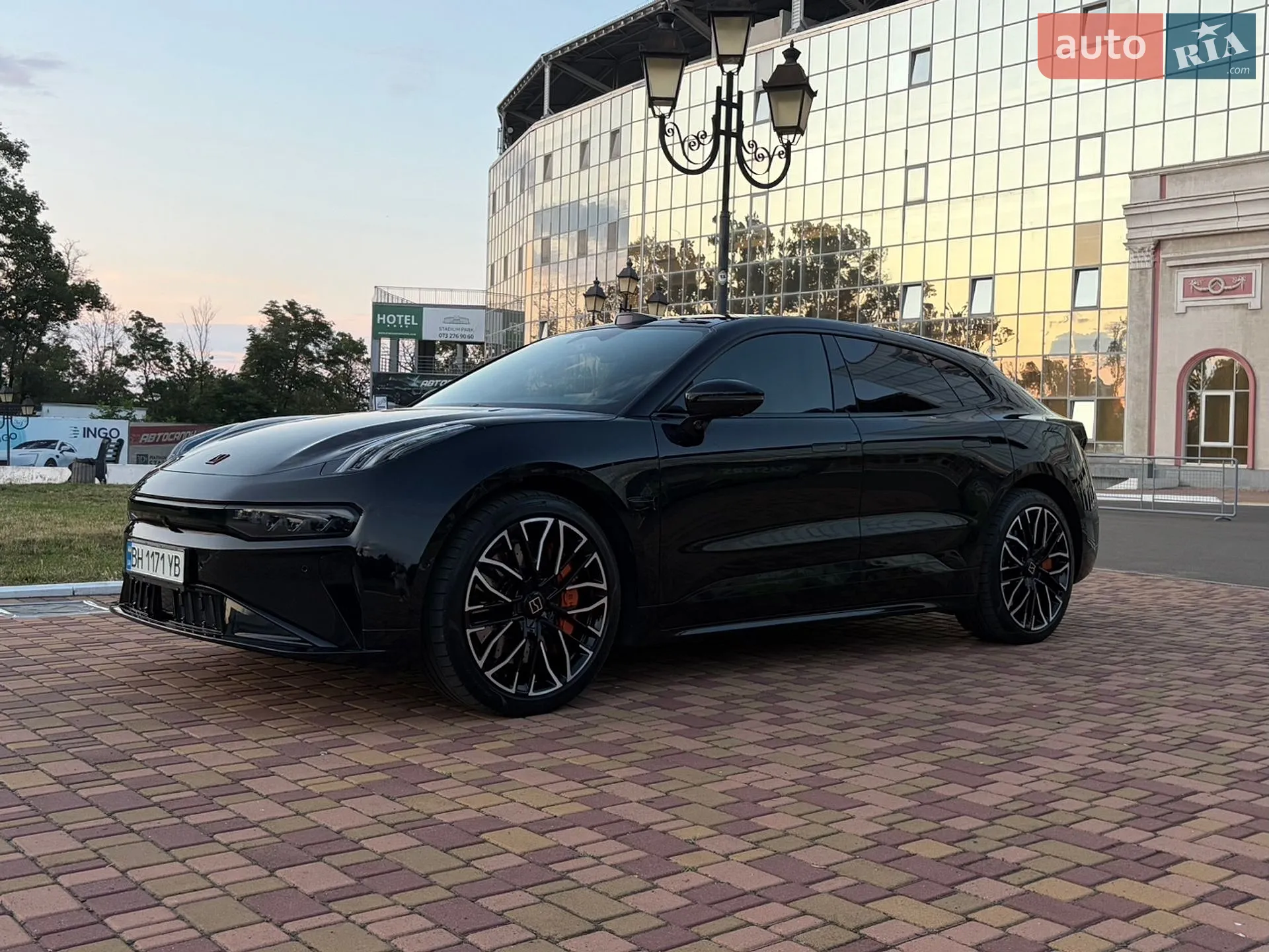 Zeekr 001, 2024
