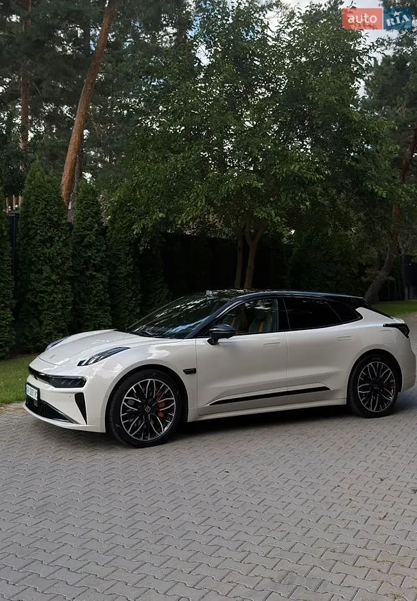 Zeekr 001, 2024