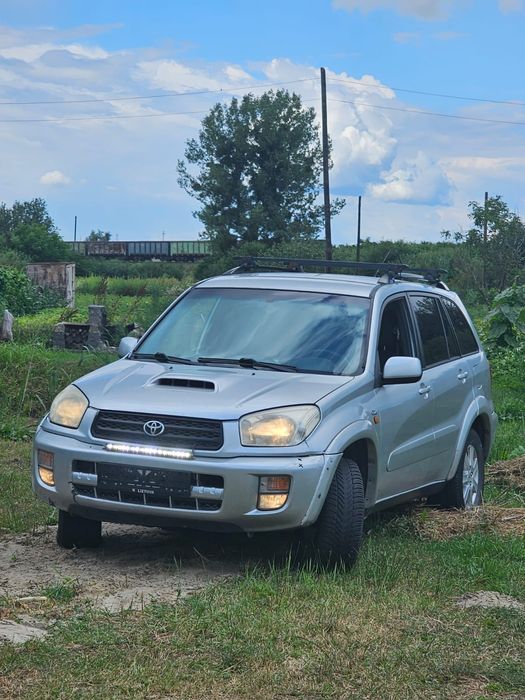 Toyota RAV4, 2005