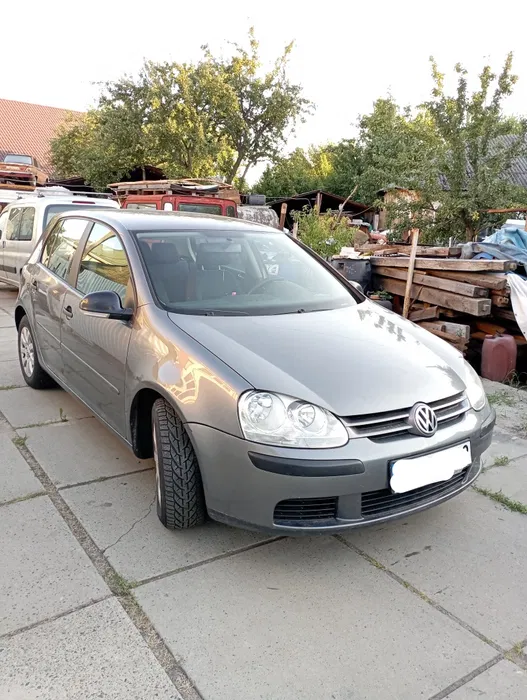 Volkswagen Golf, 2005