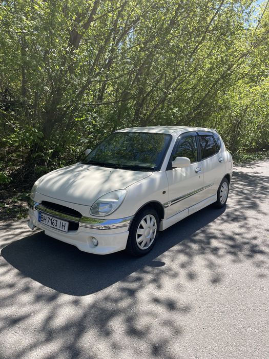 Daihatsu Charade, 1999