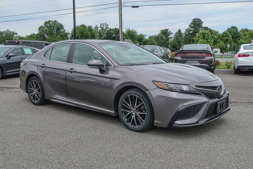 Toyota Camry, 2023