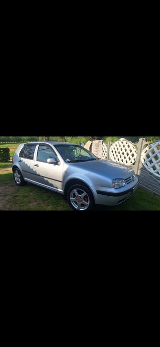 Volkswagen Golf, 2001