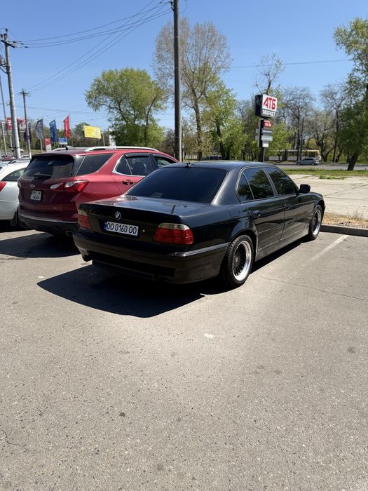 BMW 7 Series, 1999