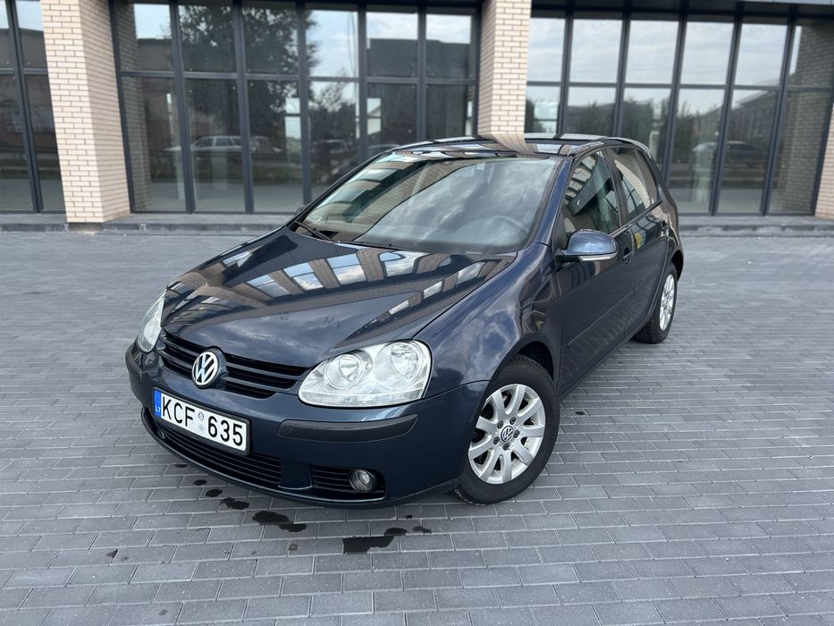 Volkswagen Golf, 2004