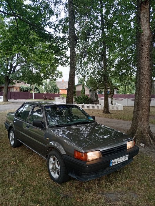 Nissan Sunny, 1987