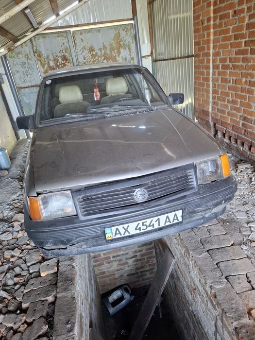 Opel Corsa, 1988