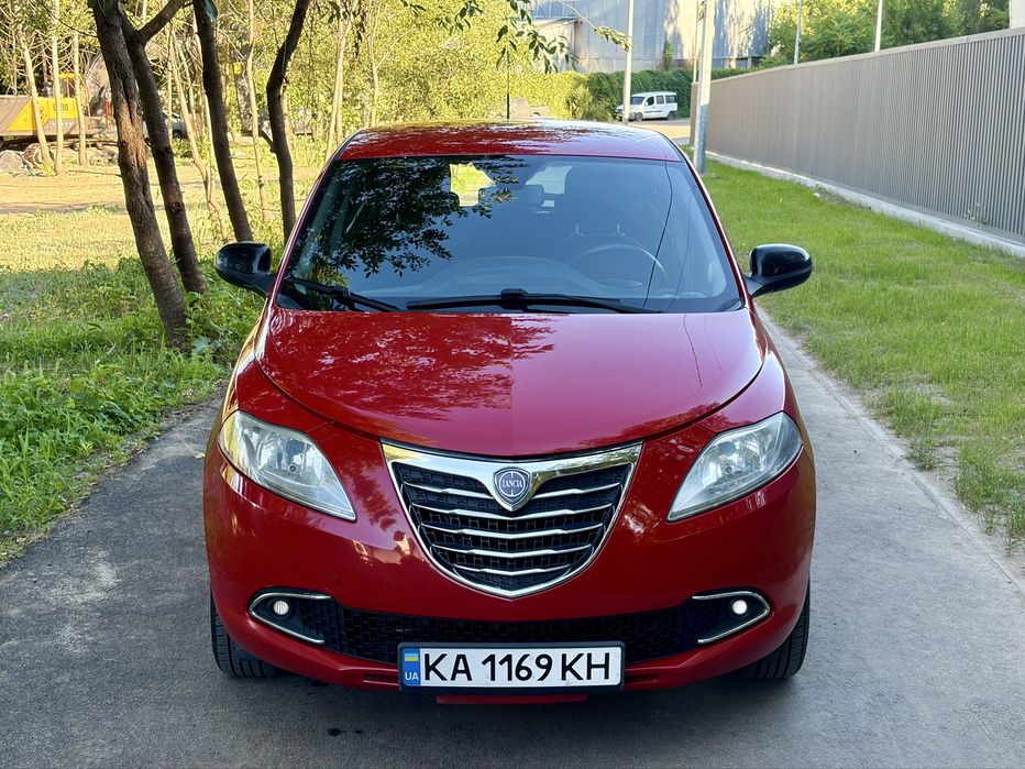 Lancia Ypsilon, 2012