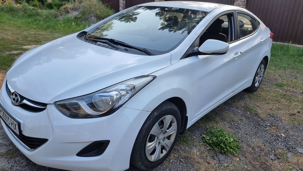 Hyundai Elantra, 2013