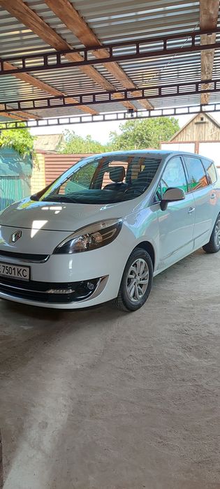 Renault Grand Scenic, 2012