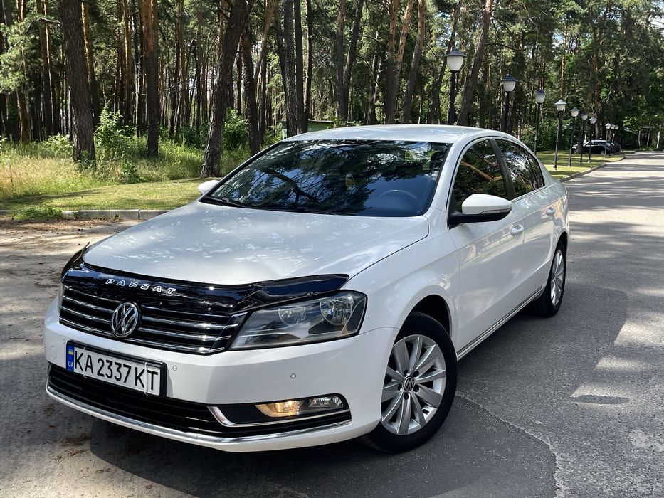 Volkswagen Passat Sedan, 2012