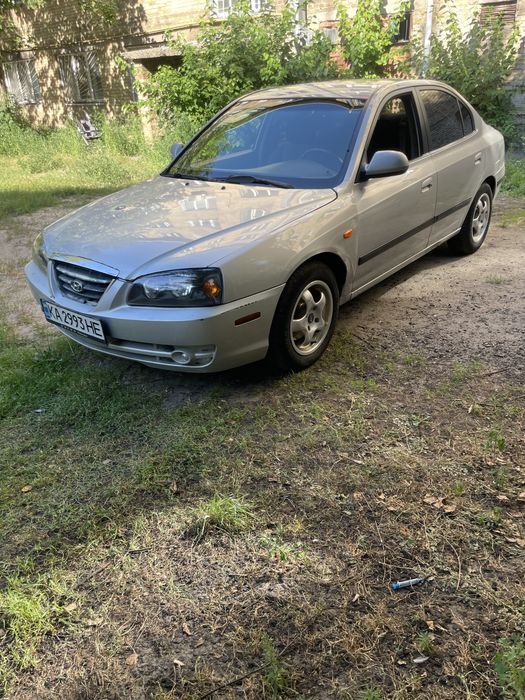 Hyundai Elantra, 2005