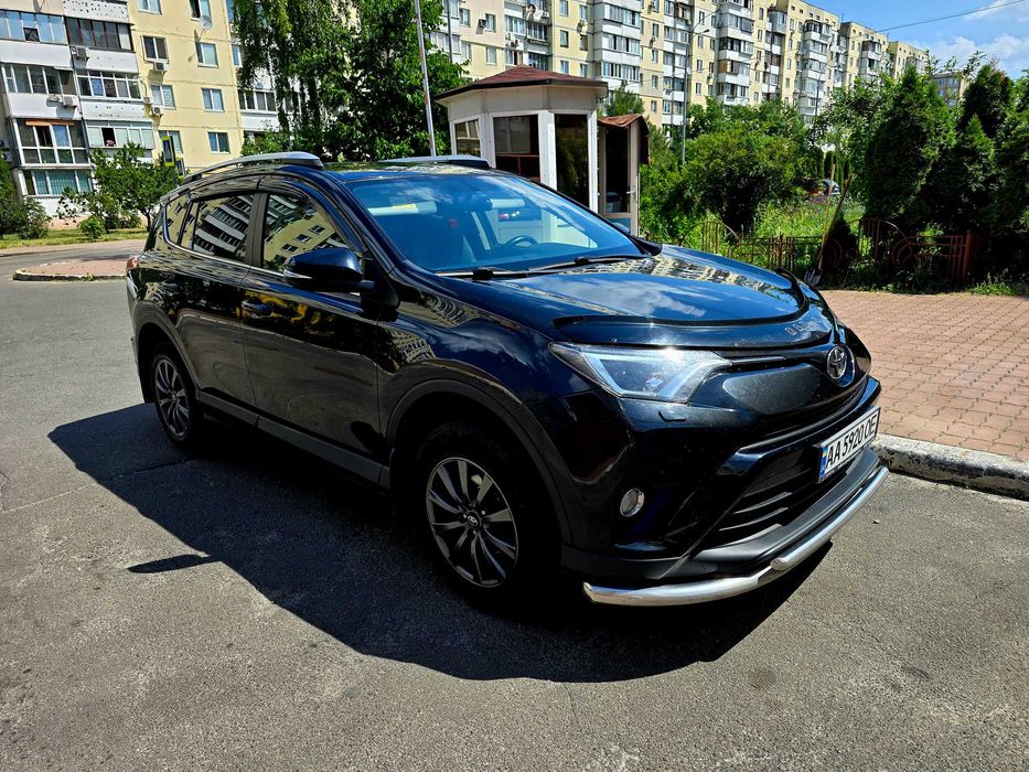 Toyota RAV4, 2017
