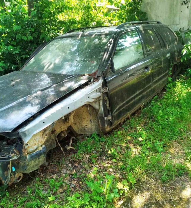 Nissan Primera, 2001