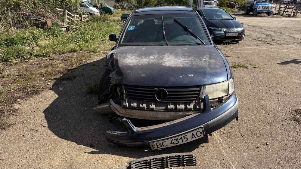 Volkswagen Passat Sedan, 1998