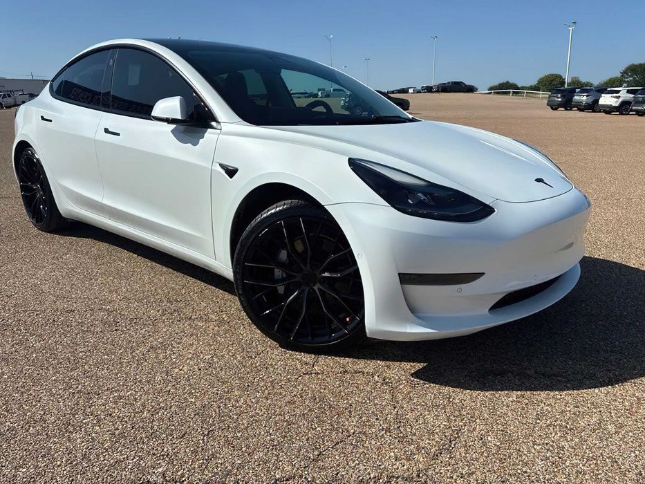Tesla Model 3, 2020