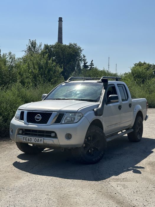 Nissan Navara, 2011