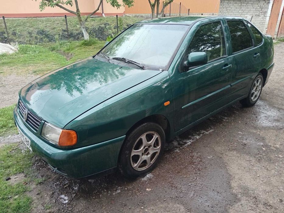 Volkswagen Polo, 1996