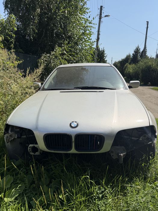 BMW 3 Series, 2000