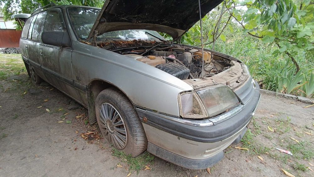 Opel Omega, 1992