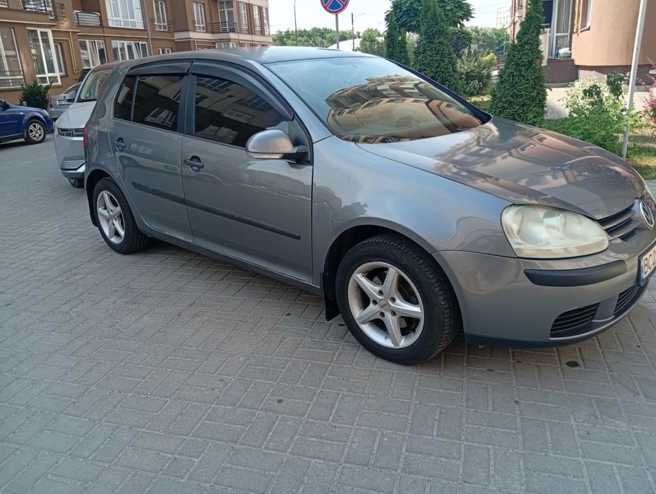 Volkswagen Golf, 2005