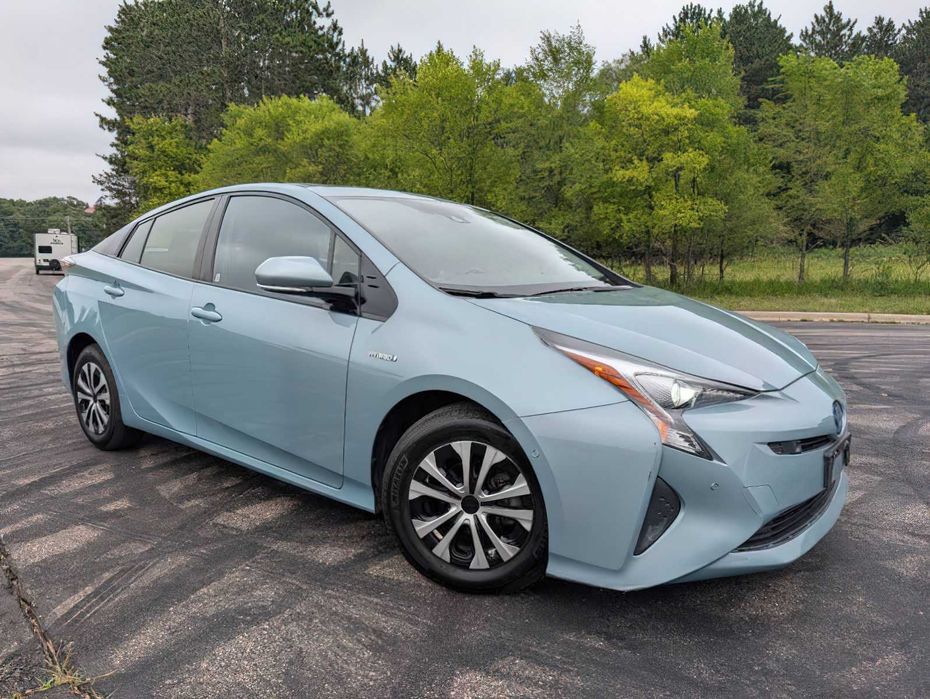Toyota Prius, 2016