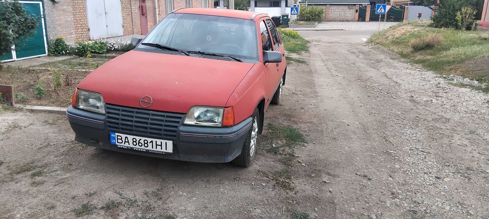 Opel Kadett, 1988