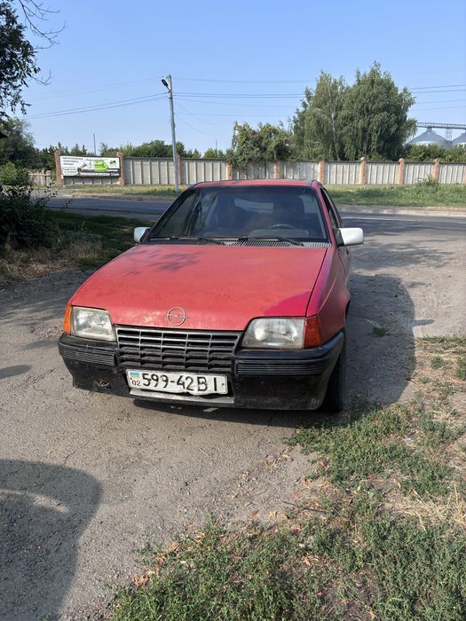 Opel Kadett, 1988