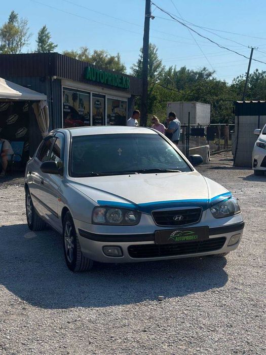 Hyundai Elantra, 2003