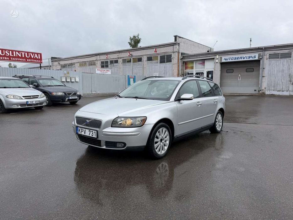 Volvo V50, 2005