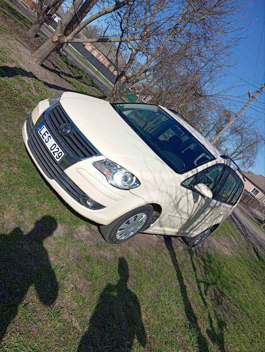 Volkswagen Touran, 2010