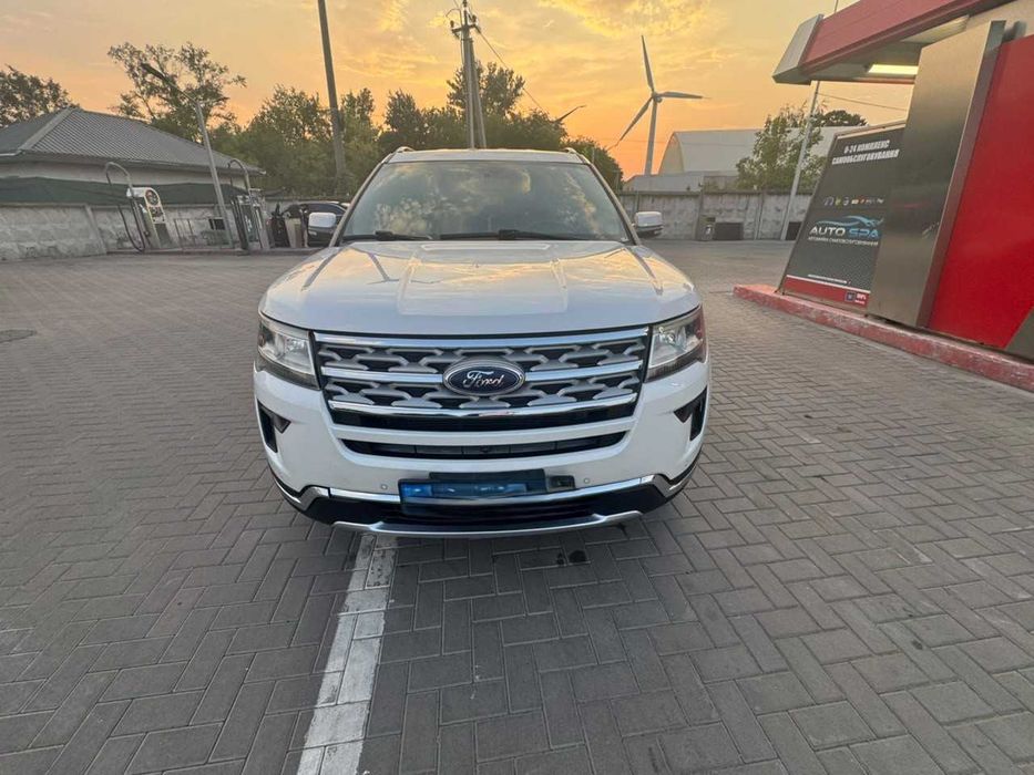 Ford Explorer, 2019