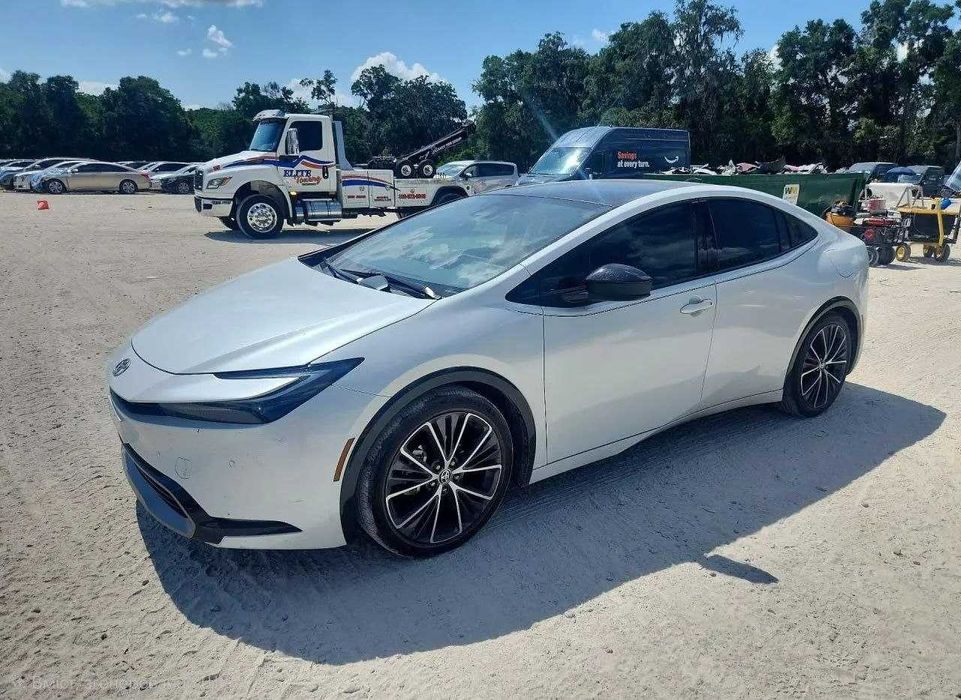Toyota Prius, 2023