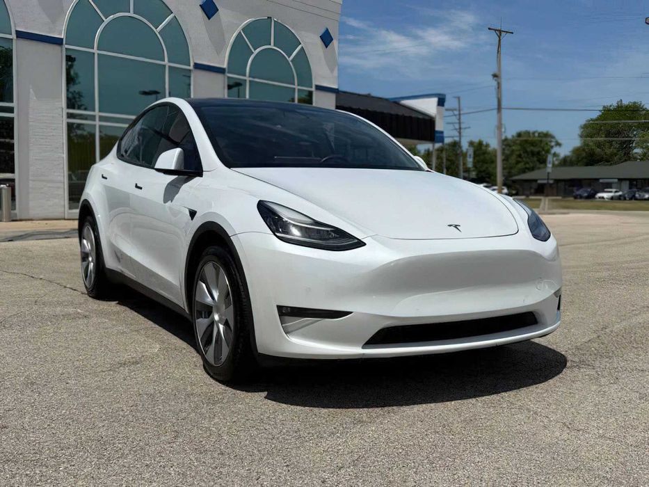 Tesla, 2021