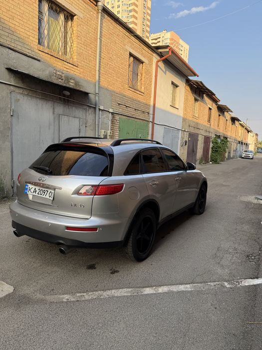 Infiniti FX 35, 2003
