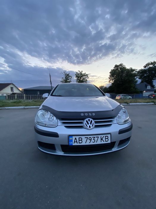 Volkswagen Golf, 2005