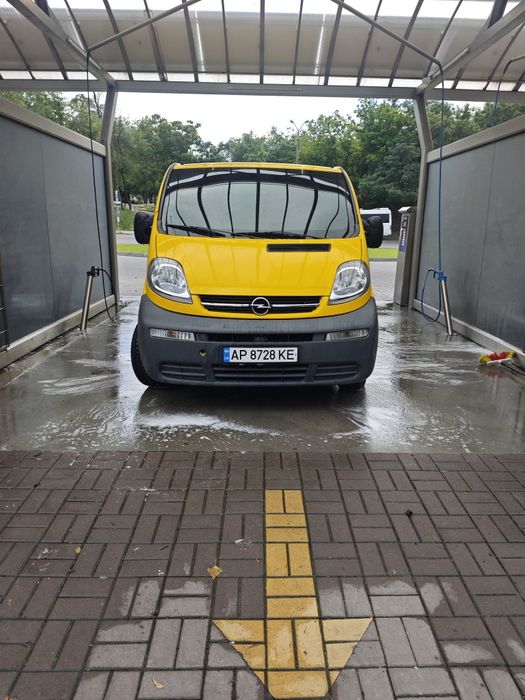 Opel Vivaro, 2004