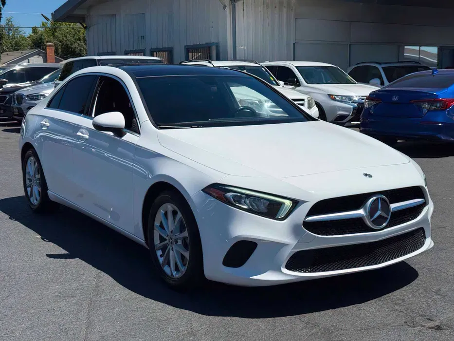 Mercedes-Benz A серія, 2021