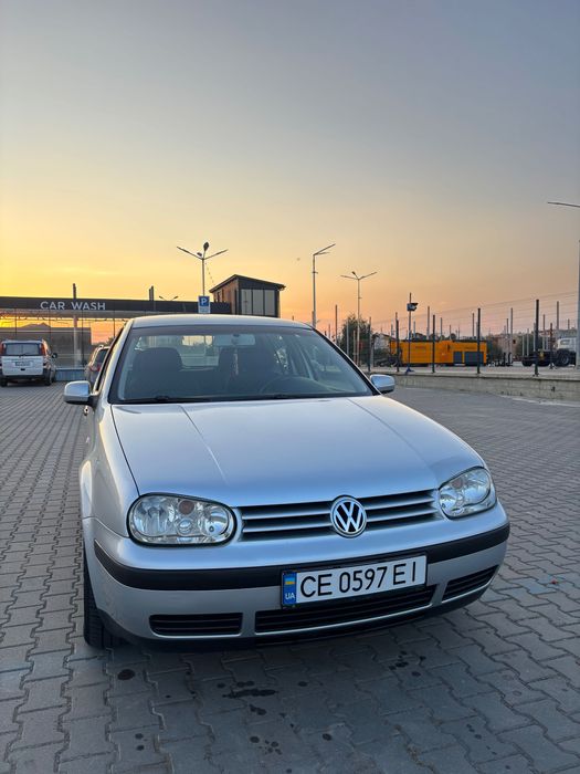 Volkswagen Golf, 2002