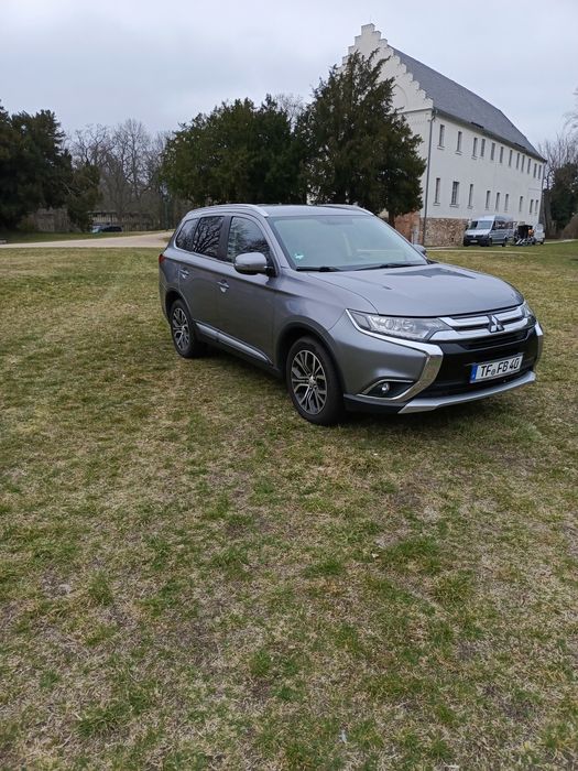 Mitsubishi Outlander, 2016