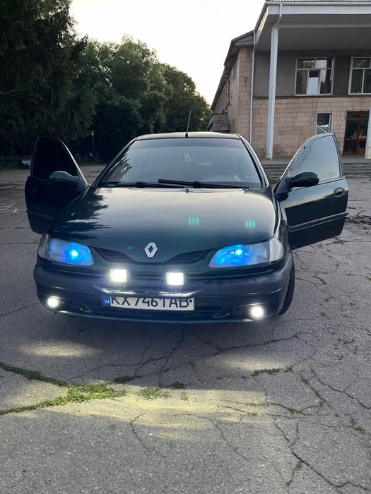 Renault Laguna, 1994
