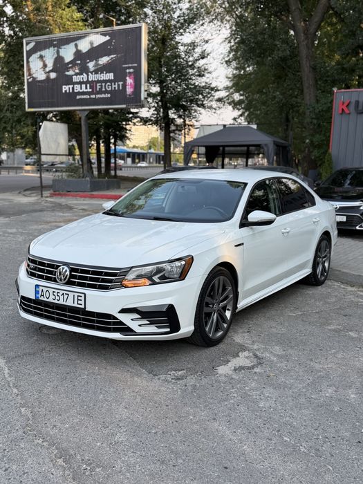 Volkswagen Passat Sedan, 2018