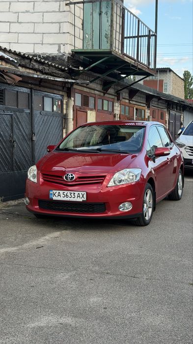 Toyota Auris, 2012
